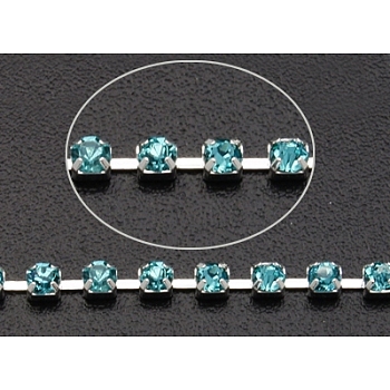 Brass Grade A Rhinestone Cup Chain Strass Chains, with Cyan Rhinestone, Silver Color Plated, 2.5mm