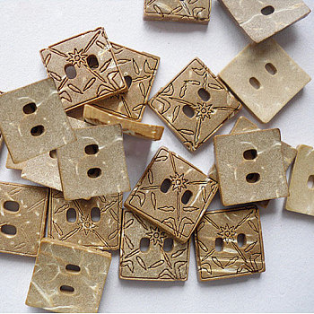 Square Carved 2-hole Basic Sewing Button, Coconut Button, BurlyWood, 12mm in diameter