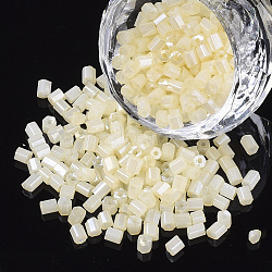8/0 Two Cut Glass Seed Beads, Hexagon, Ceylon, Lemon Chiffon, 2.5~3x2.5mm, Hole: 0.9mm, about 15000pcs/bag(SEED-S033-07A-02)