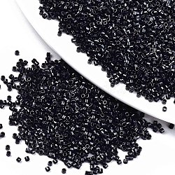 11/0 Grade A Baking Paint Glass Seed Beads, Cylinder, Uniform Seed Bead Size, Opaque Colours Luster, Black, about 1.5x1mm, Hole: 0.5mm, about 2000pcs/10g(X-SEED-S030-0606)