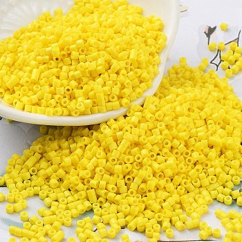 Baking Paint Glass Seed Beads, Cylinder, Yellow, 2x1.5mm, Hole: 1mm, about 50398pcs/pound