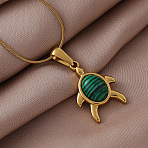 Ocean 310 Stainless Steel Green Enamel Turtle Pendant Necklaces for Women, Golden, 15.75 inch(40cm)(QG8556)