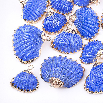 Spray Paint & Electroplate Sea Shell Pendants, with Iron Findings, Light Gold, Royal Blue, 16~26x17~28x7~10mm, Hole: 2mm