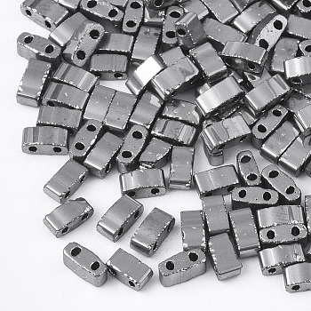 Electroplate Opaque Glass Seed Beads, 2-Hole, Rectangle, Gunmetal Plated, 4.5~5.5x2x2~2.5mm, Hole: 0.5~0.8mm