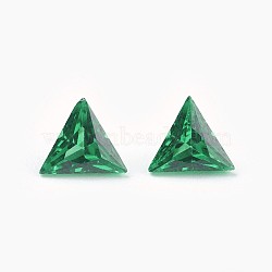 Cubic Zirconia Pointed Back Cabochons, Triangle, Faceted, Green, 5x6x3mm(ZIRC-WH0001-A07)