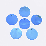 Spray Painted Freshwater Shell Pendants, Flat Round, Dodger Blue, 20x2mm, Hole: 1.5mm(SHEL-S276-40A)
