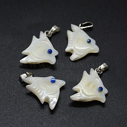 Shell Pendants, with Brass Findings and Cat Eye, Fish, Platinum, 20~21x16~18x3~5mm, Hole: 2x5mm(X-SSHEL-E564-08P)