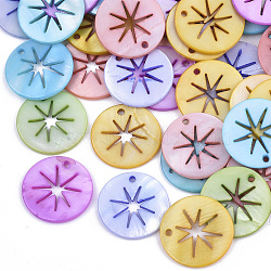 Natural Freshwater Shell Pendants, Flat Round with Hollow Star, Dyed, Mixed Color, 20x2mm, Hole: 1.6mm(X-SHEL-R022-02G)