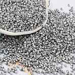 Baking Paint Glass Seed Beads, Cylinder, Silver, 2x1.5mm, Hole: 1mm, about 5599pcs/50g(X-SEED-S042-15B-33)