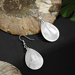 Teardrop Brass Natural Shell Teardrop Dangle Earrings, Platinum, 53x21mm(FS-WG8278B-01)