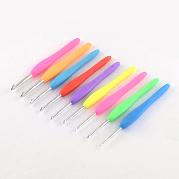 Aluminum Crochet Hooks with Rubber Handle Covered, Mixed Color, Pin: 2.0~6.0mm, 137x12~13x8~9mm, 9pcs/box