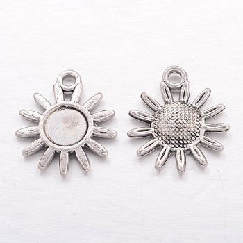 Tibetan Style Alloy Pendant Cabochon Settings, Lead Free and Cadmium Free, Sunflower, Antique Silver, Tray: 6mm, 17x15x2mm, Hole: 2mm