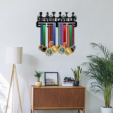 Estante de pared para exhibición con soporte para colgar medallas de hierro con tema deportivo(ODIS-WH0021-623)-5