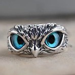 Men's Alloy Finger Rings, with Rhinestone, Owl, Sky Blue, Antique Silver, US Size 7 3/4(17.9mm)(RJEW-BB70577)